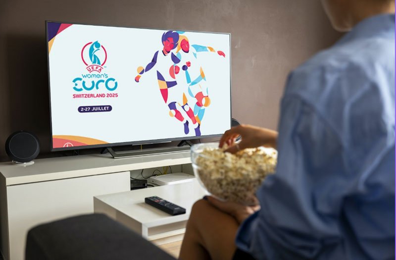 Supporters regardant l’Euro Féminin 2025 en direct via IPTV